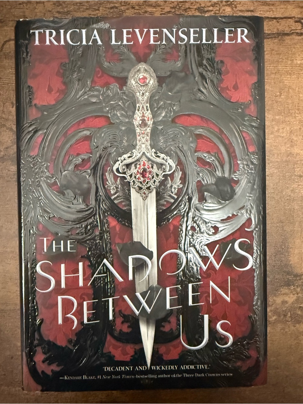 💚4/$20 The Shadows Between Us by Tricia Levenseller - Hardcover Novel